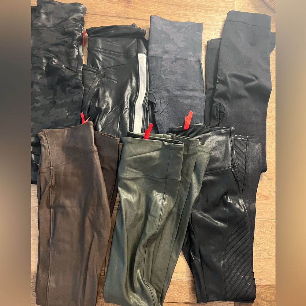 Set of 7 Spanx Leggings!! VERY Gently Used!! Size Small